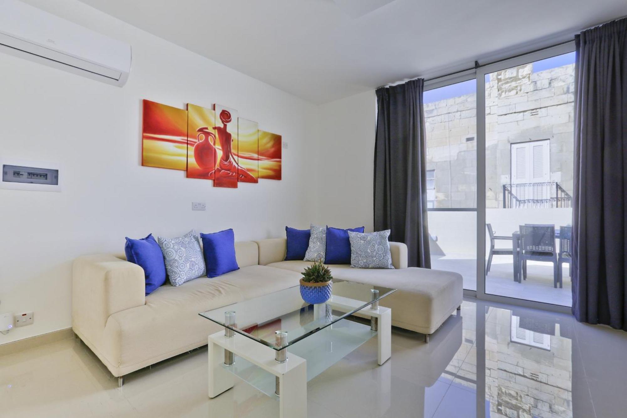 Exquisite 3-Bedroom Duplex Penthouse With Jacuzzi In Valletta Centre Εξωτερικό φωτογραφία